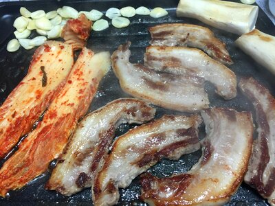 Grilled kimchi garlic