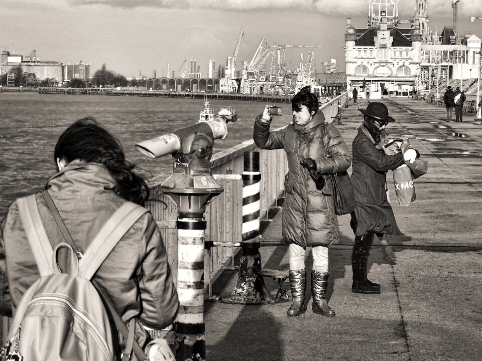 Rain people schelde