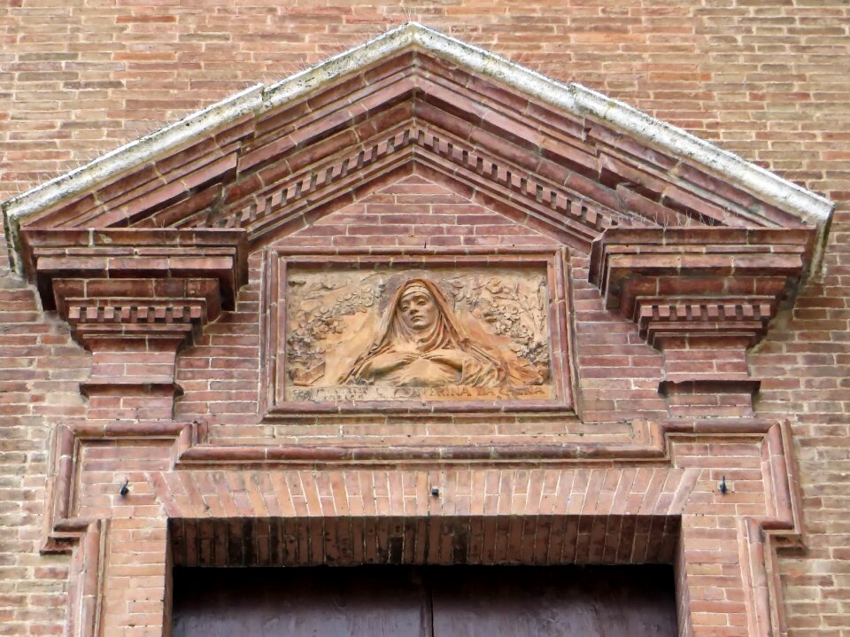 Pediment parish church religion