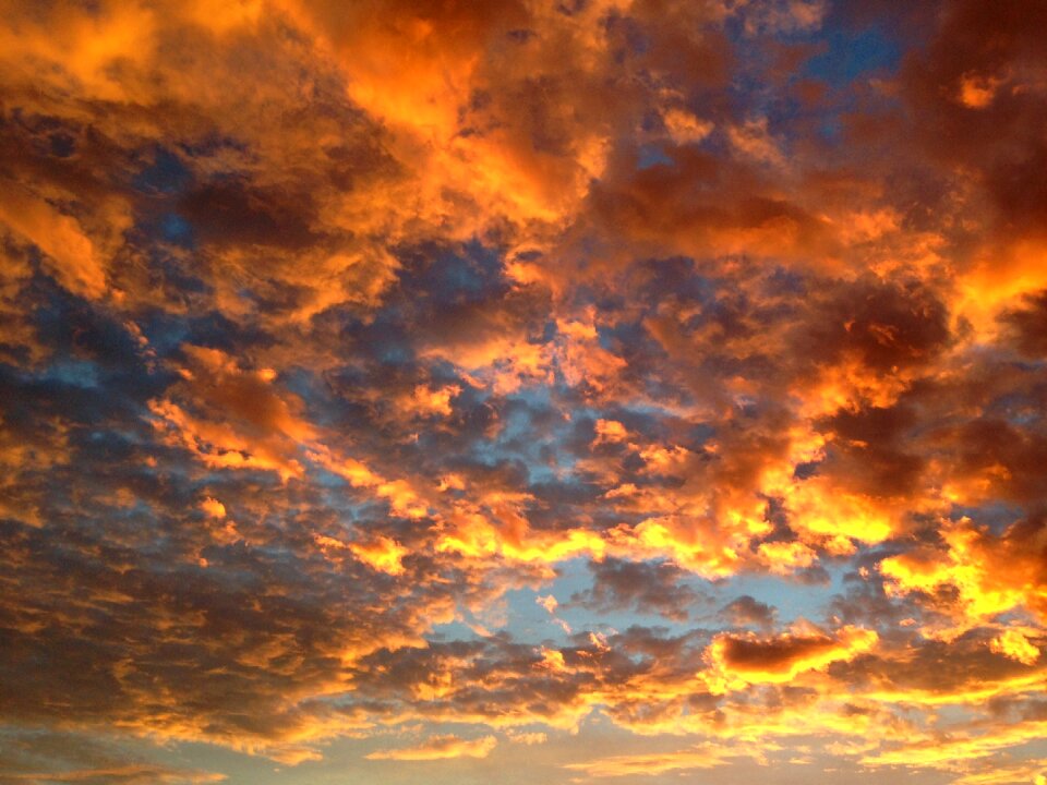 Sky afterglow clouds
