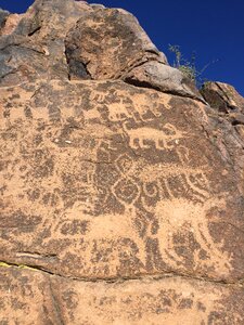 Southwest hieroglyphics rock