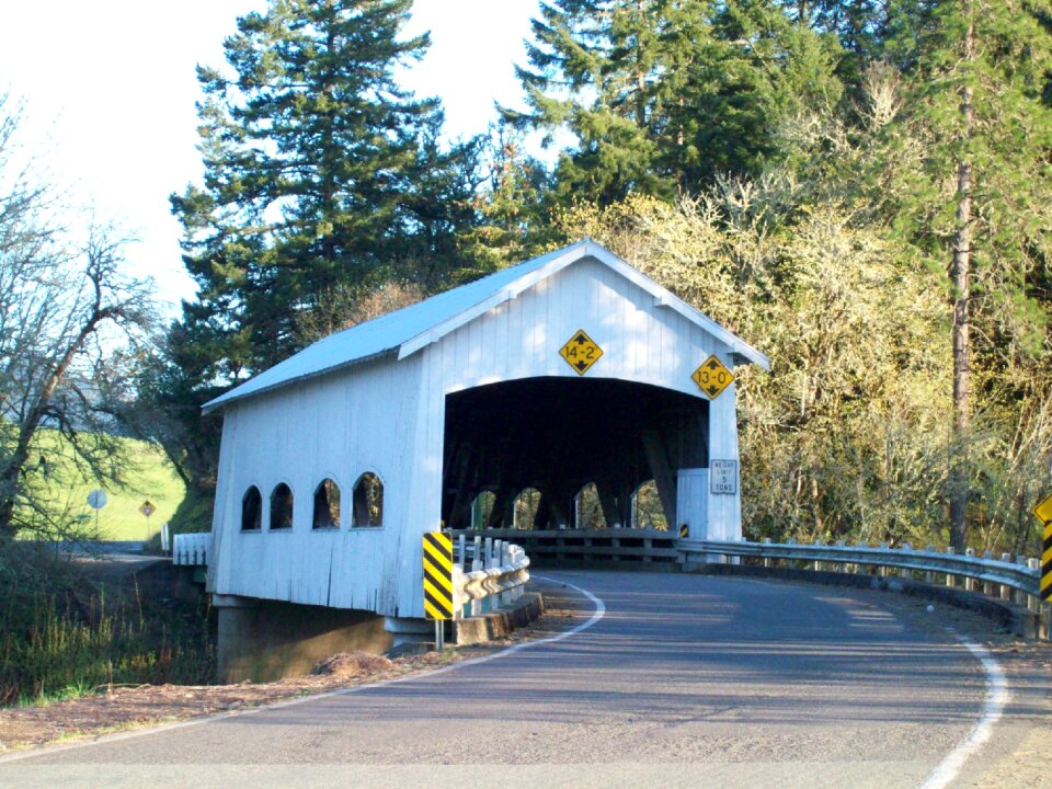 Covered landmark road