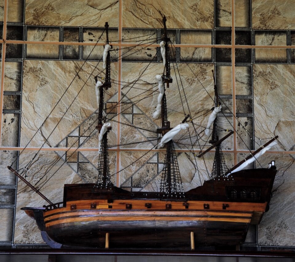 Miniature boat vessel