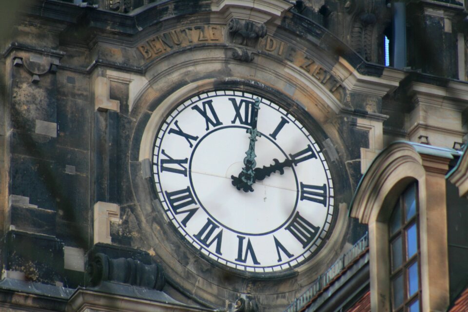 Time of clock face dresden