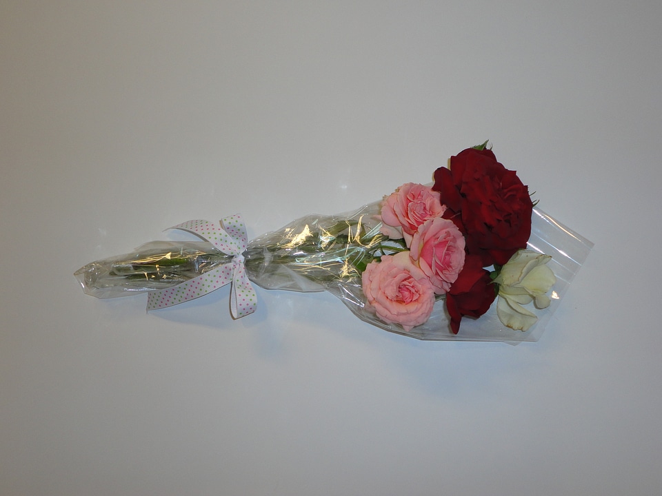 Bouquet white red