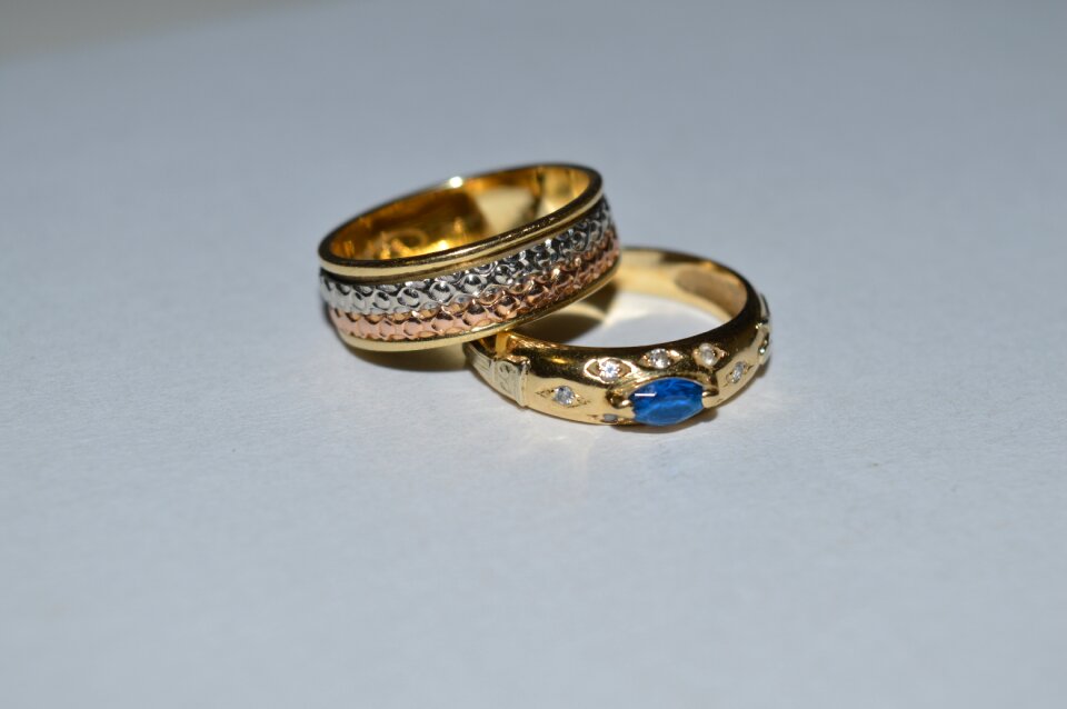 Ring graduation stone blue
