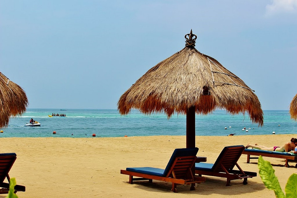 Ocean tropical island vacation