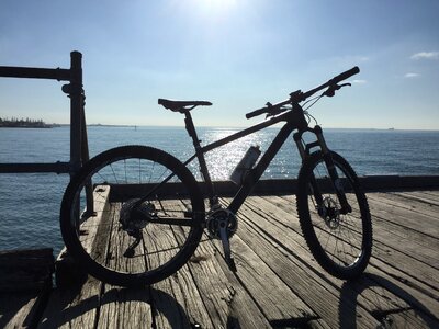 Silhouette horizon blue bike