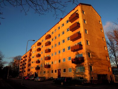 Block of flats merikannontie evening sun