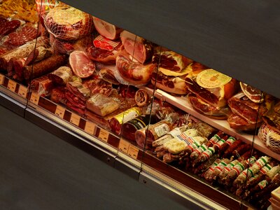 Eat meat delicious