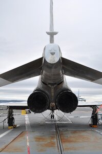Aircraft carrier jet engines