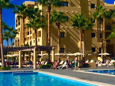 Sunshine paradise pool