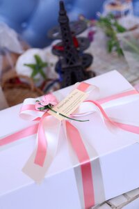 Ribbon table gift box photo