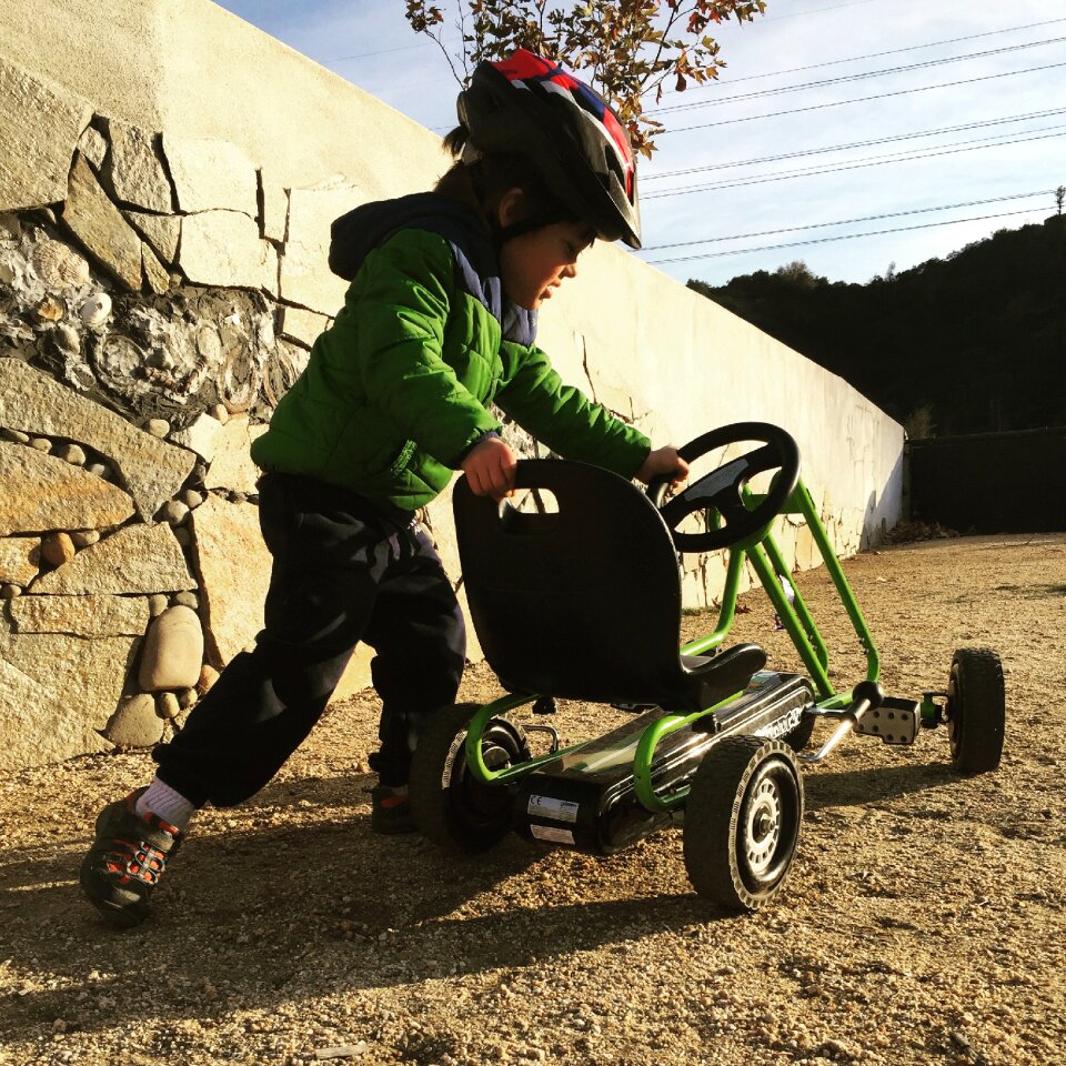 Go kart 3 years young boy