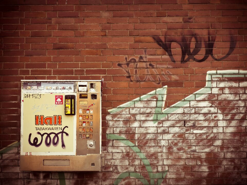 Urban automatic wall
