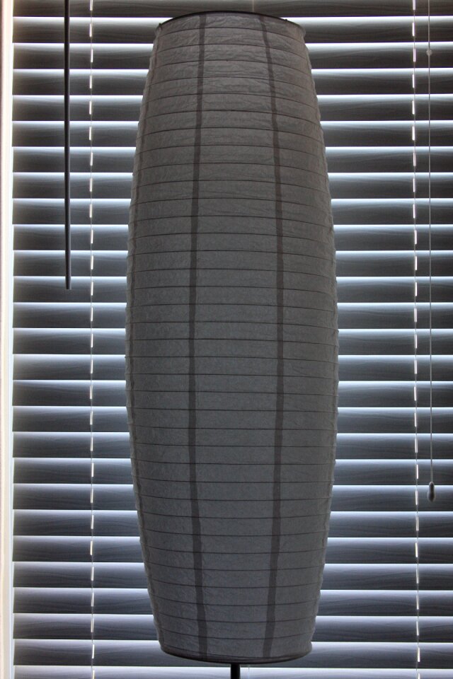 Blinds light gray lamp