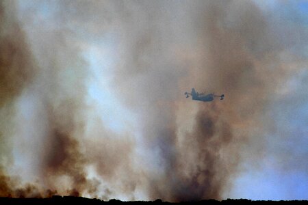 Canadair fire clape photo