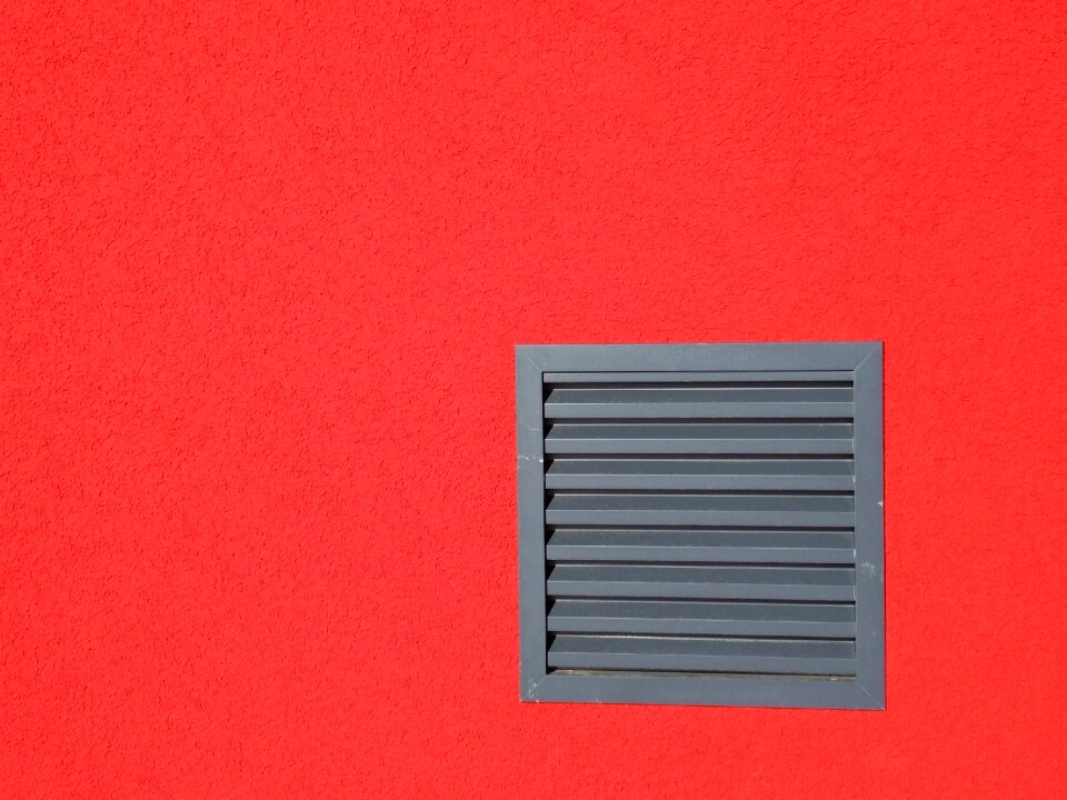 Structure ventilation grille bright red