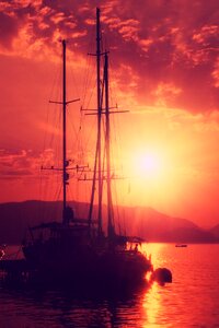 Stroll summer ship