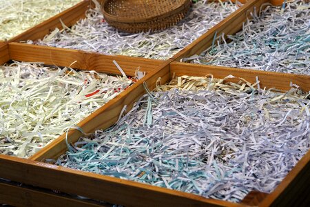 Shredded paper stalls selling eggs market