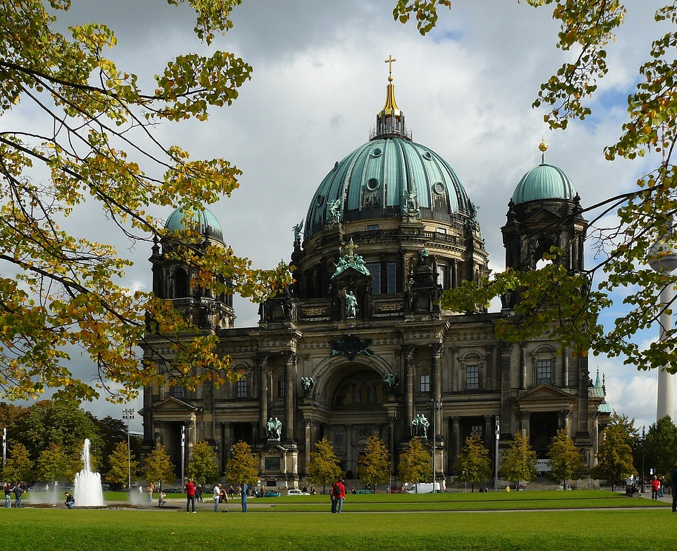 Building architecture church