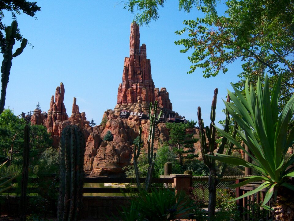 Park amusement park attraction