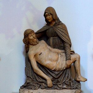 Christ pouilles pieta