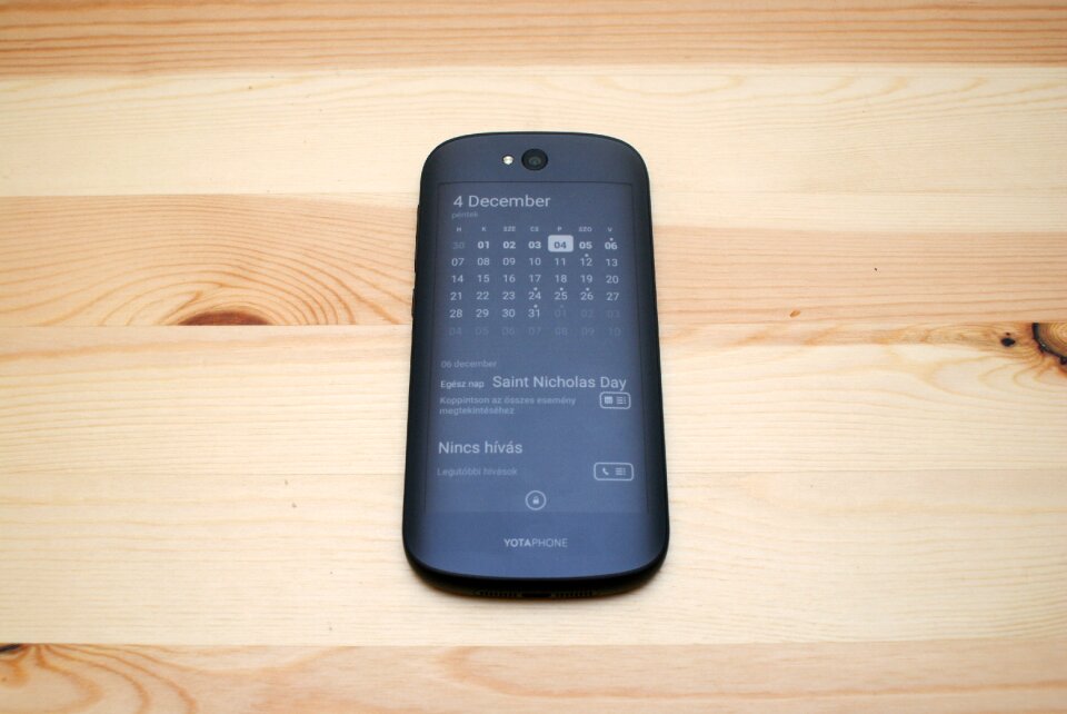 Smartphone e-paper e-ink