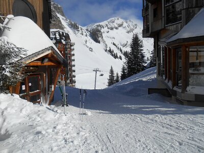 Snow sport mountain photo