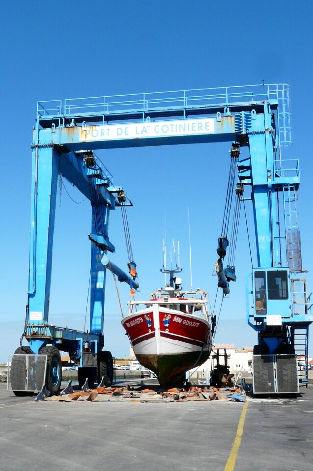 Hebedock ship repair ship-repair