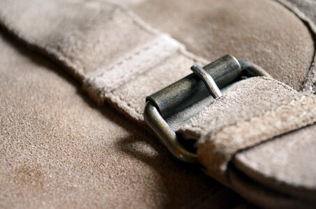 Texture square bracket buckle