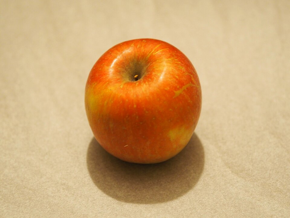 Red apple power tree