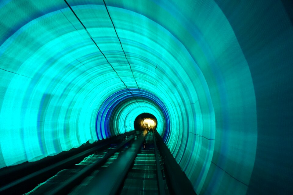 Tunnel speed lights photo