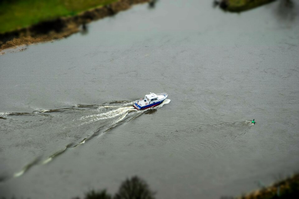 Elbe yacht tiltshift