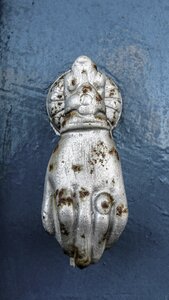 Metallic hand door