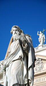 Vatican st peter's basilica statue