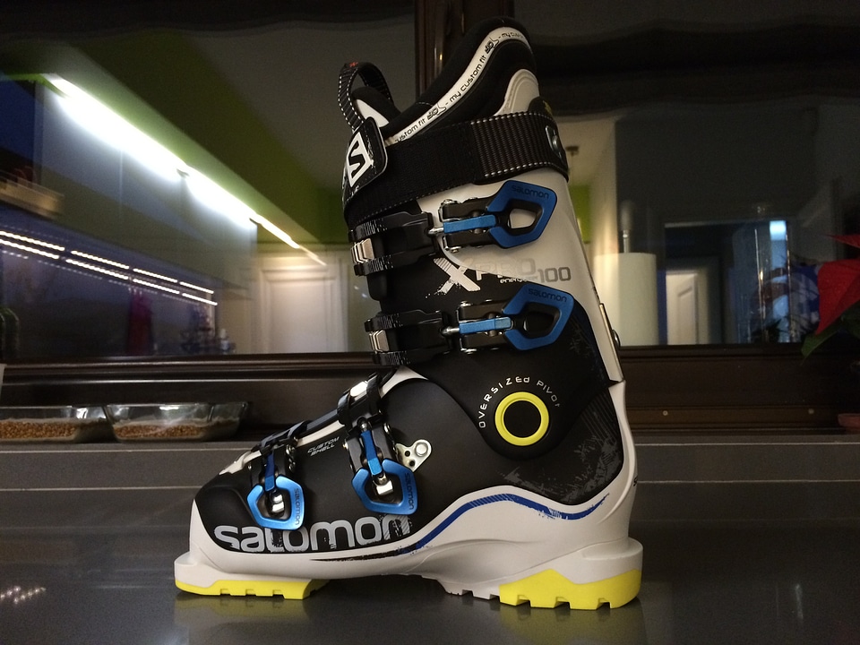 Skiing activity wear