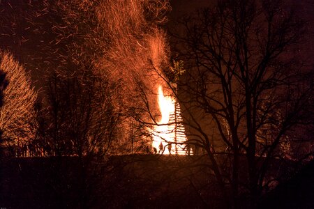 Radio flying sparks night