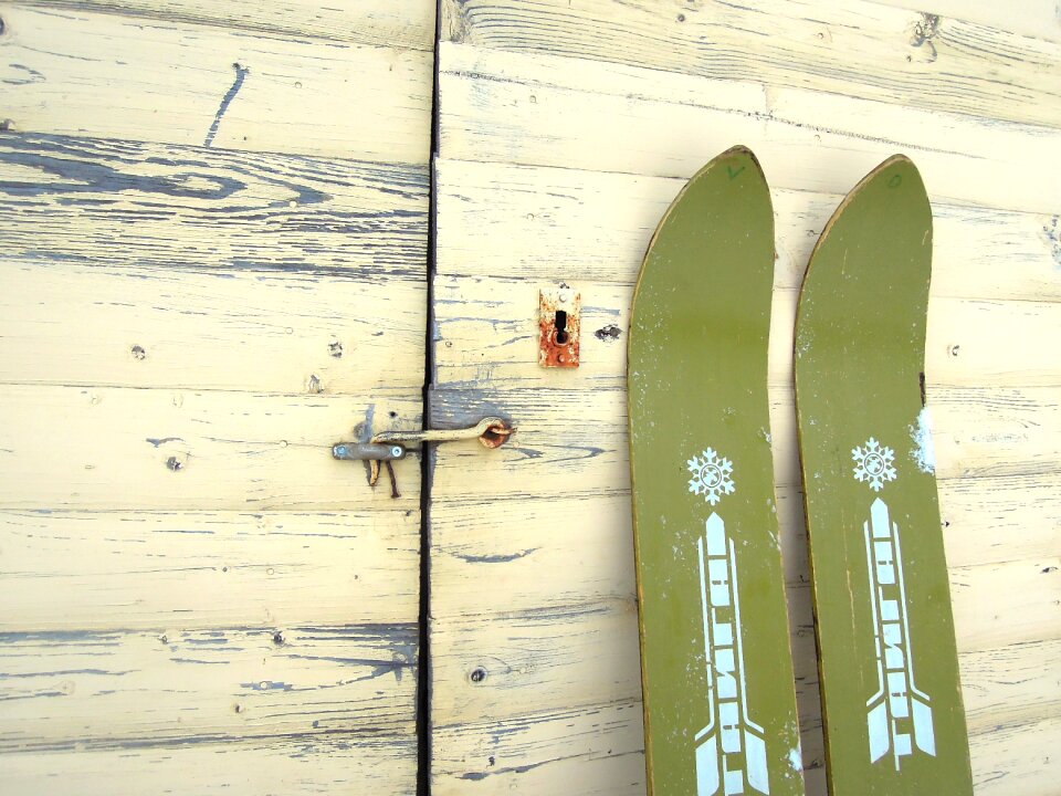 Old eräsukset wide skis