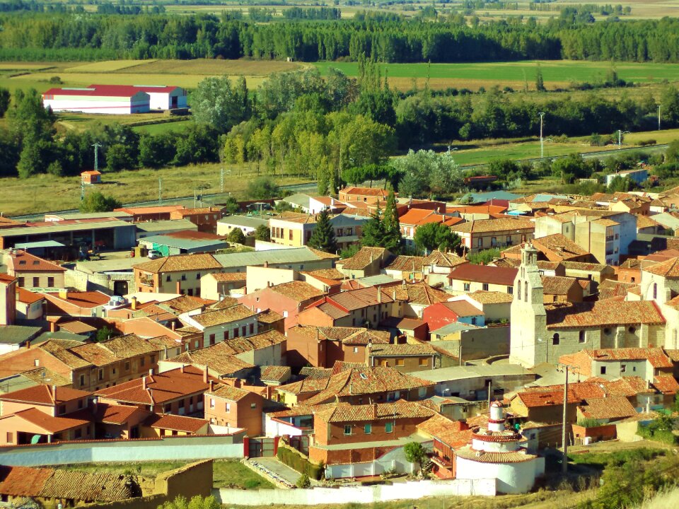Monzón de campos village roofs