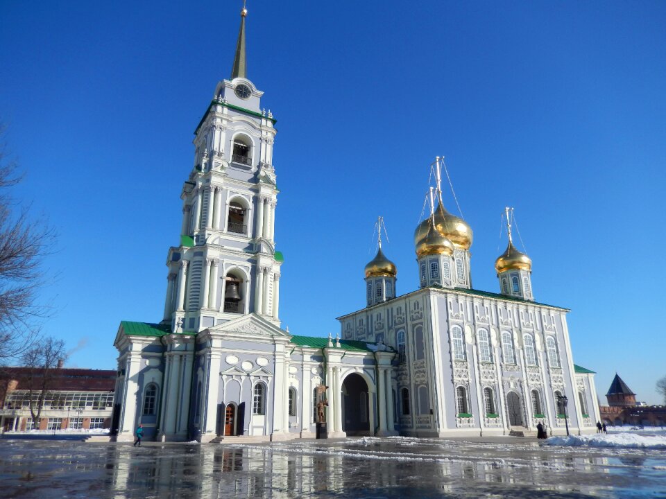 Golden domes showplace architecture