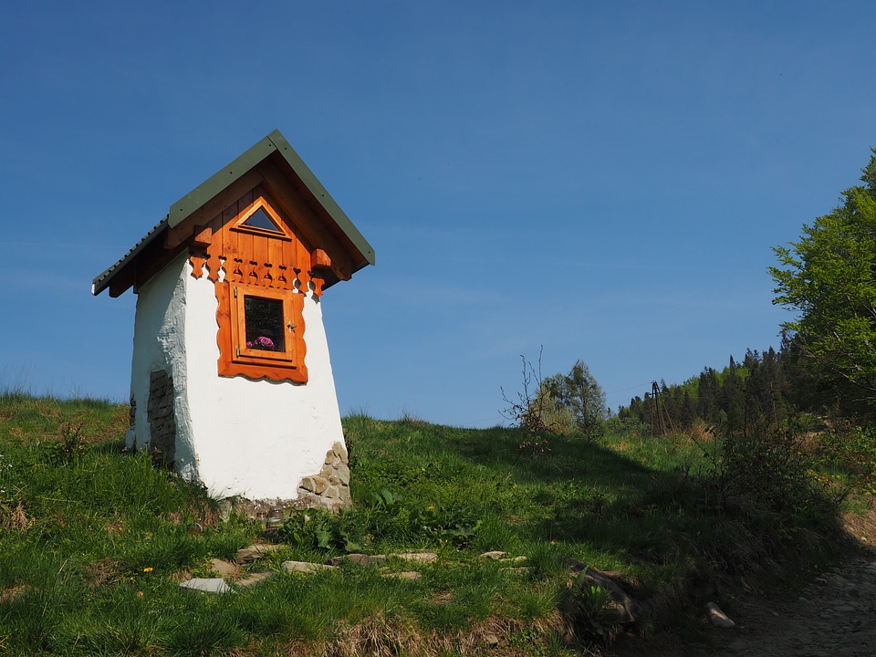 Poland hiking trails tourism