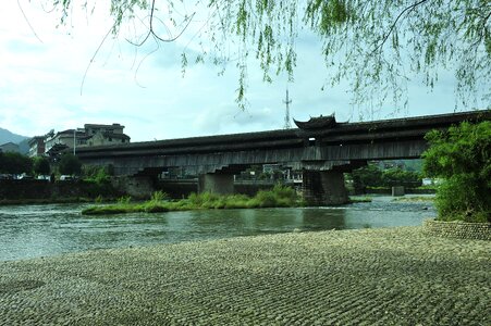 Expect them to old bridge after thousands of years of baptism still so beautiful