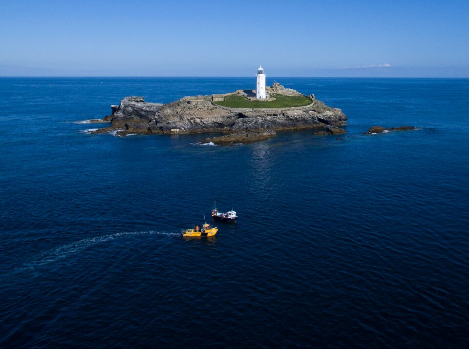 Boats coastal cornwall photo