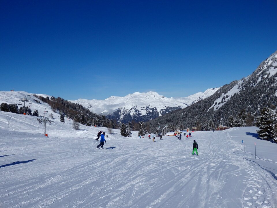 Winter 61 cableways ski piste