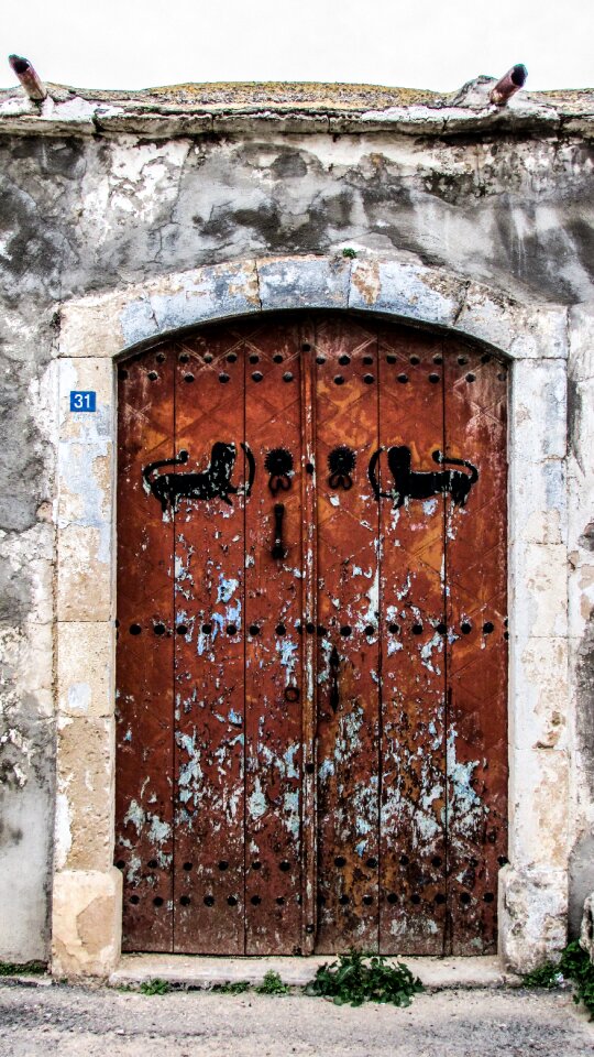 Door architecture traditional