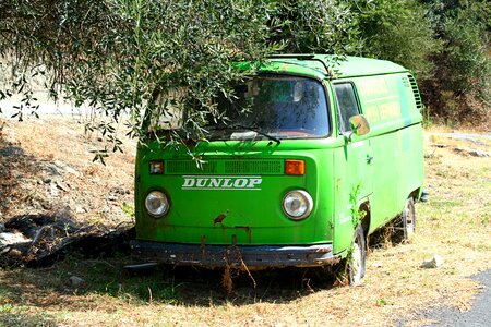 Vw bulli rusted old car