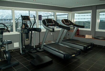 Gym bodybuilding foot race