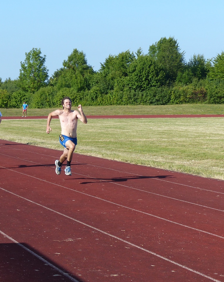 100 metres run sprint running sports