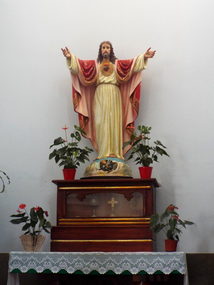 Santos religion faith